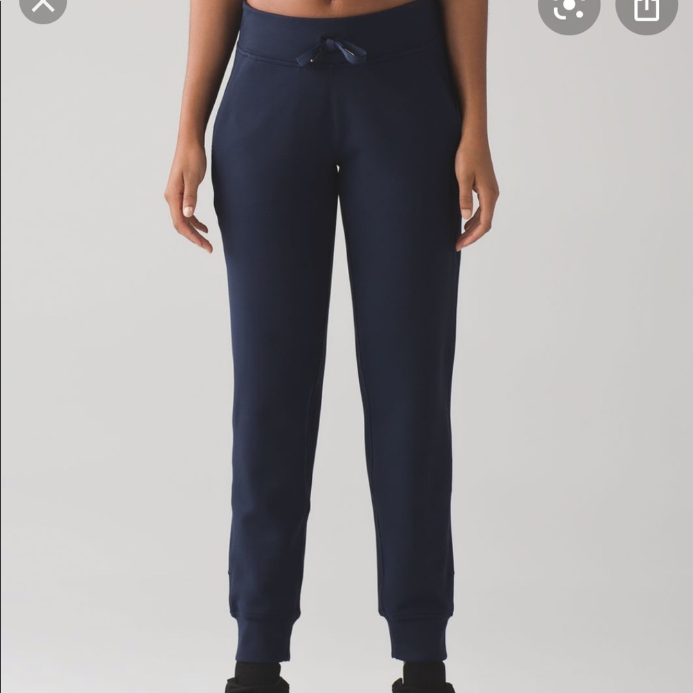 Lululemon joggers ready to rulu